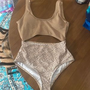 Cutout One Piece Bathing Suit 🤎🤍 NEVER WORN!